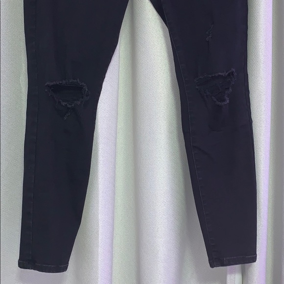 GARAGE BLACK RIPPED JEANS - Picture 2 of 2